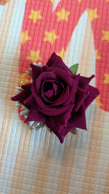 Fancy Rose Clip