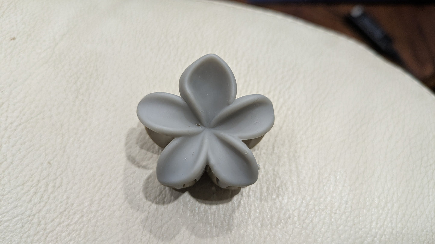 Flower clips